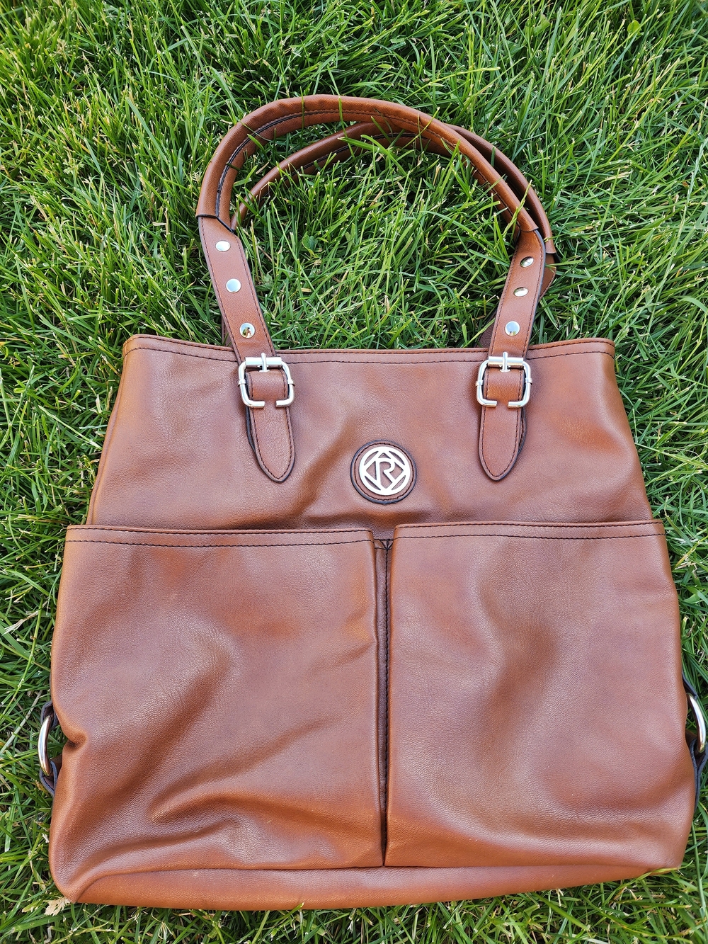 EUC Beautiful brown faux leather Relic shoulder bag